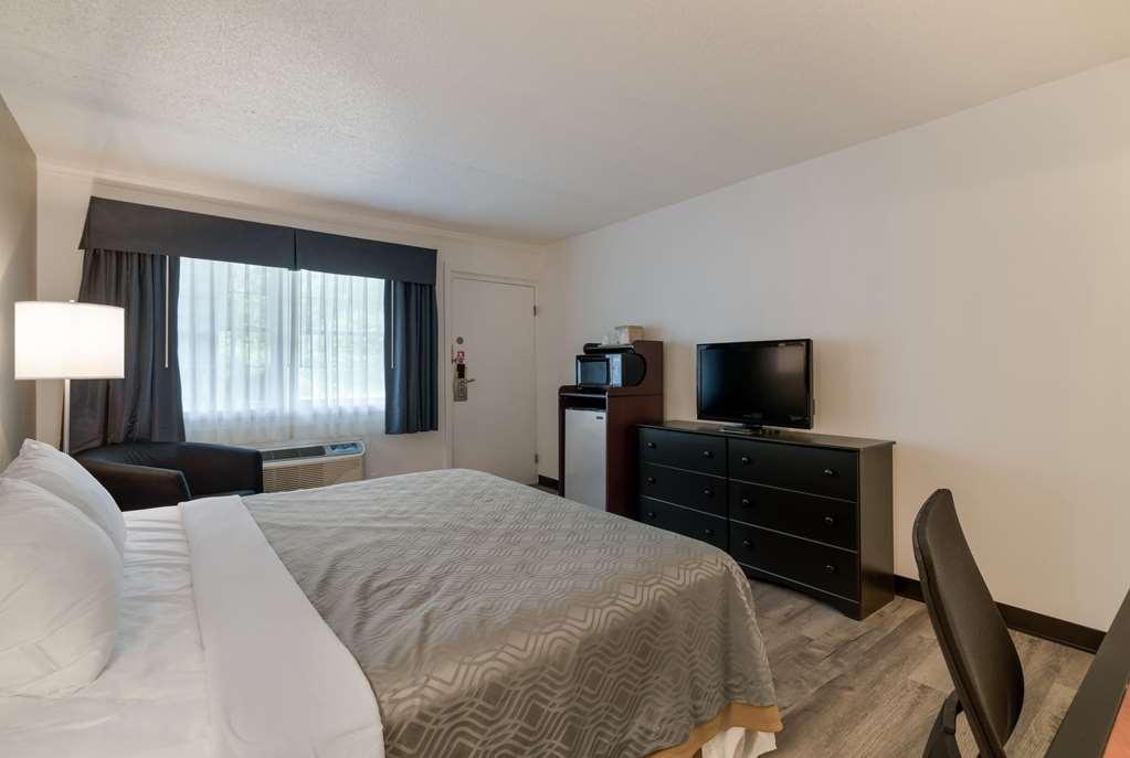 Econo Lodge Auburn Habitación foto